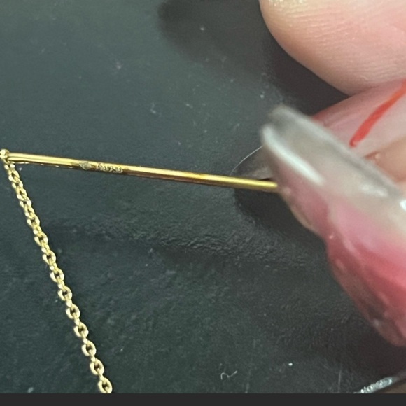 New Never Worn YSL Cassandre Drop Earring in Yellow Gold - Picture 4 of 4